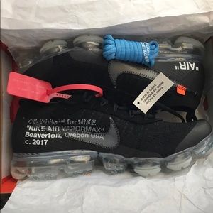 Off White Nike Vapormaxs